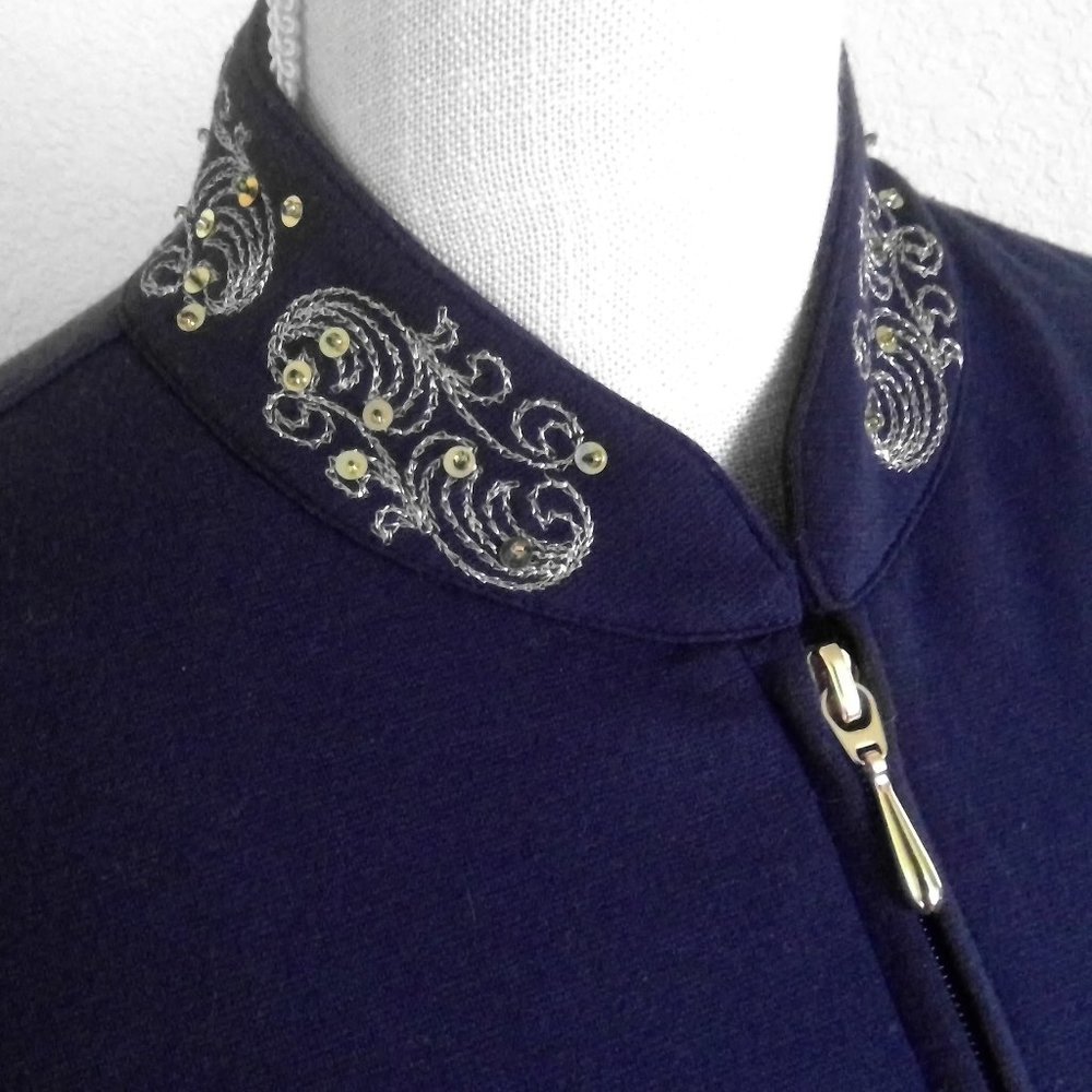 Classy Full Zip Jacket! - image 5